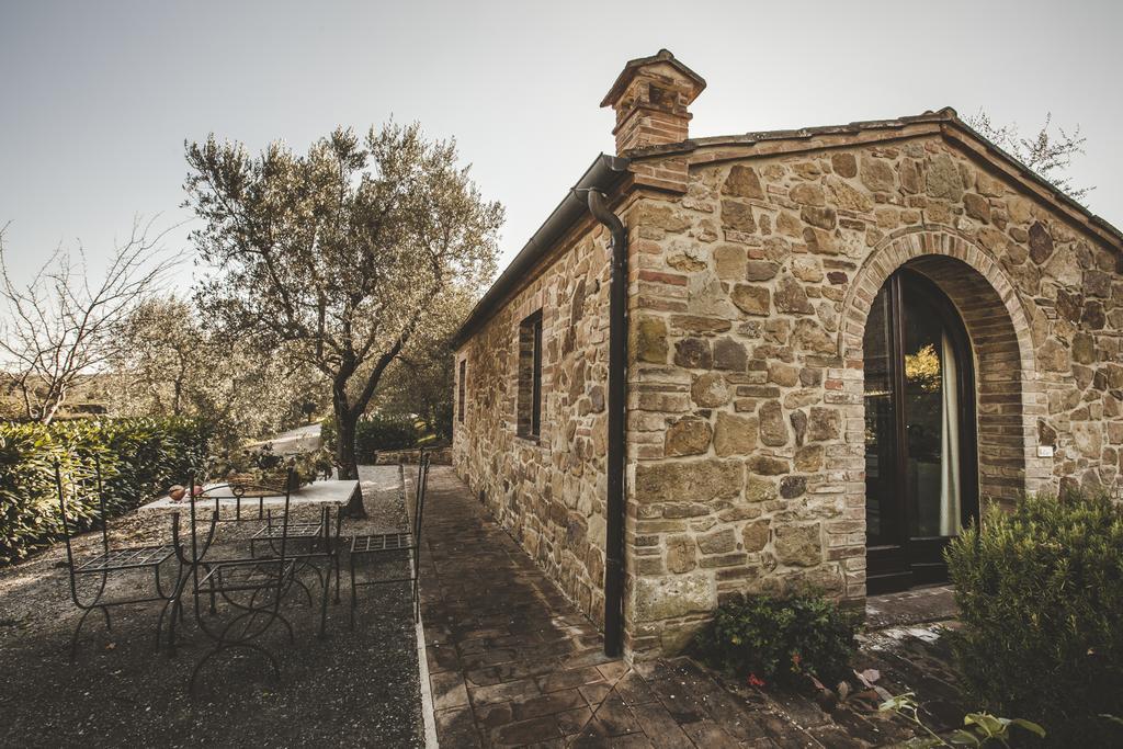 Agriturismo Zampugna Montefollonico Eksteriør billede