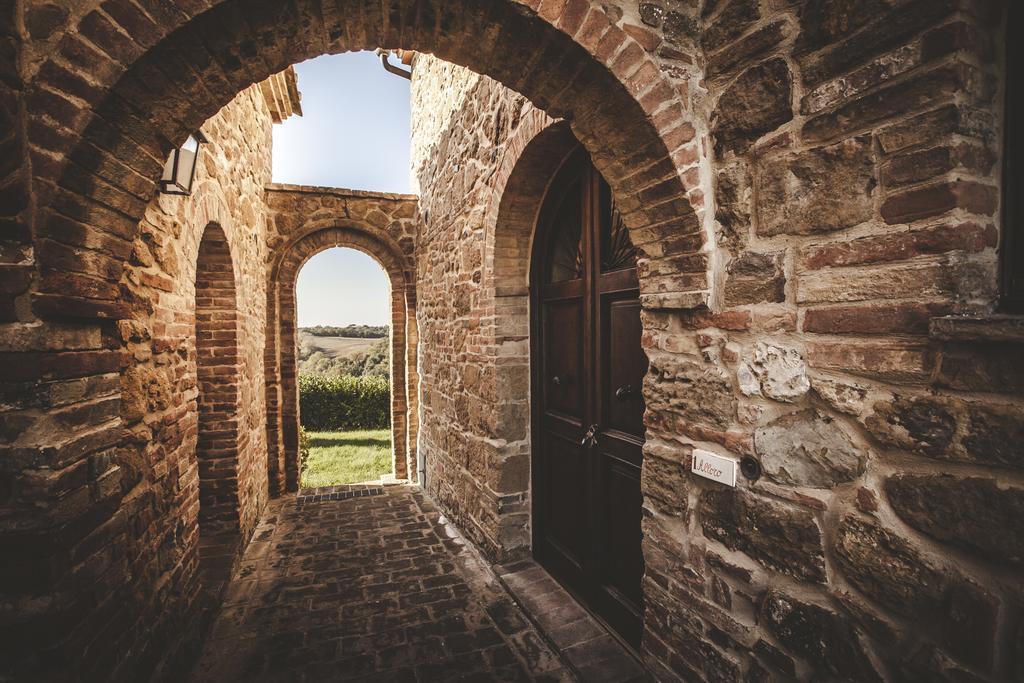 Agriturismo Zampugna Montefollonico Eksteriør billede