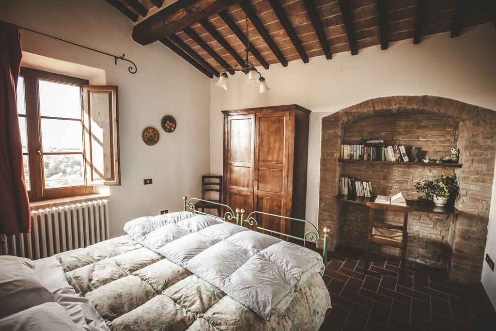 Agriturismo Zampugna Montefollonico Eksteriør billede